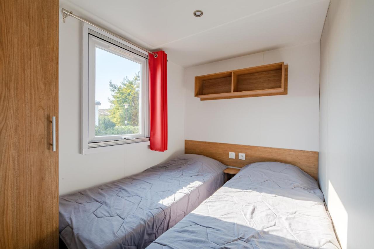 Mobil Cecile Camping
